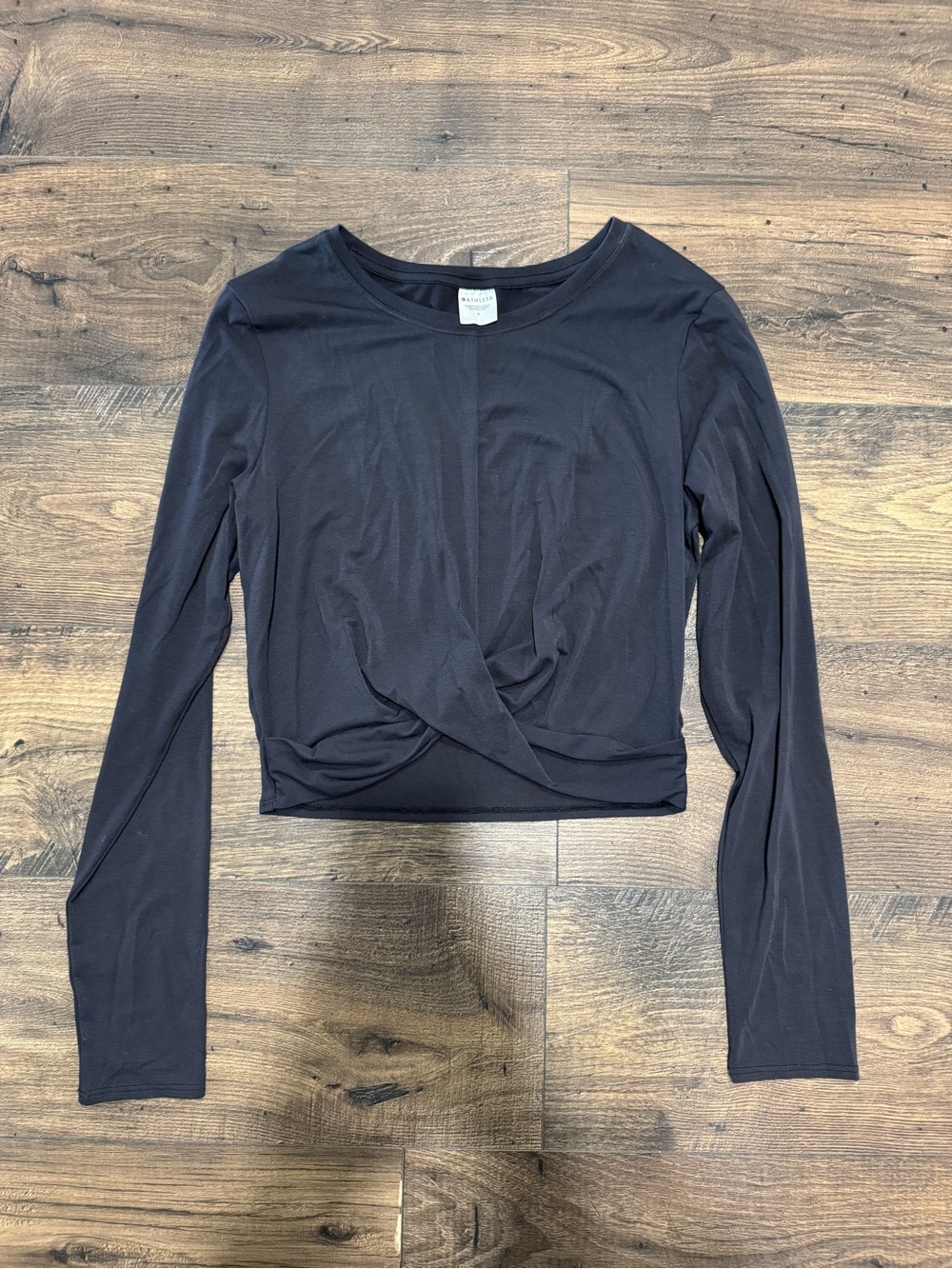 Athleta Black Twist-Front Long Sleeve Crop Top